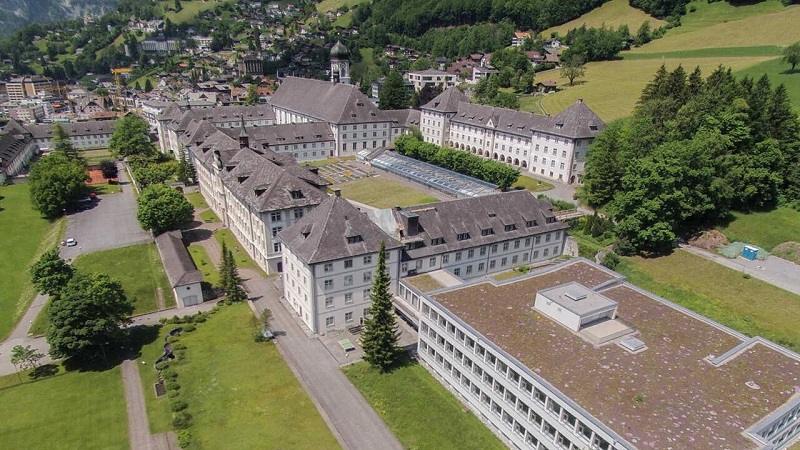 letnji kamp nemačkog u Švajcarskoj