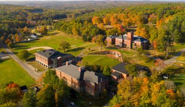 Srednja škola u Masačusetsu, Boston, Cushing Academy